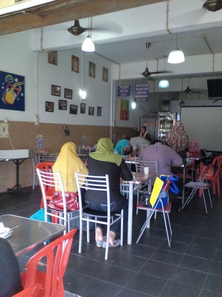 Adizan Family Cafe & Mee Banjir Udang