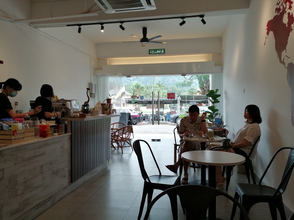 10 Studio Cafe