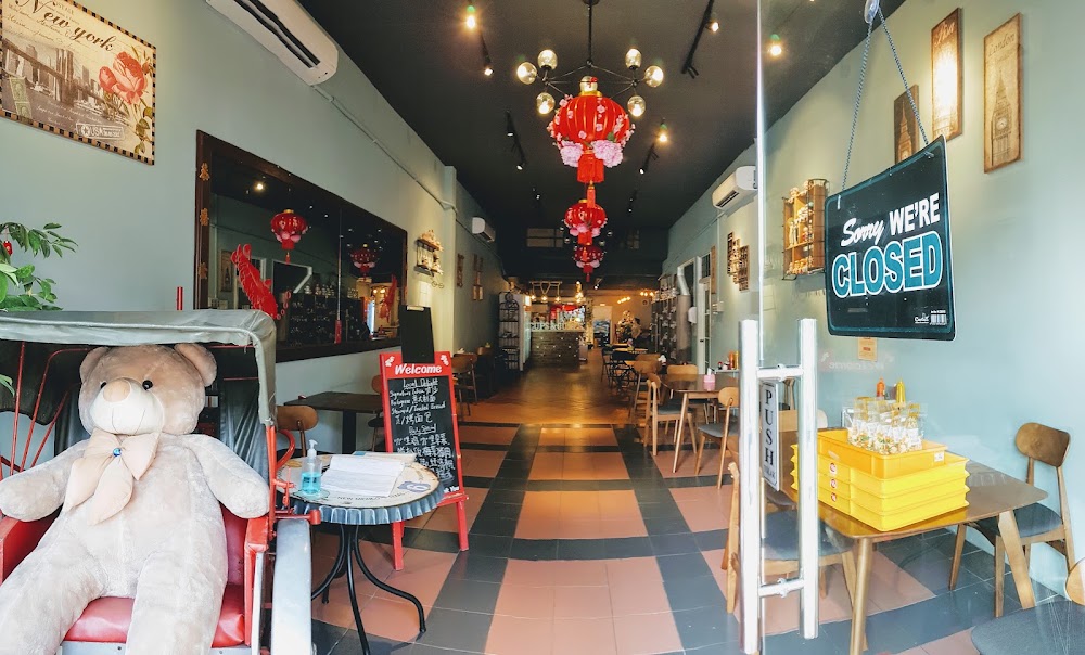 cups & cubes cafe